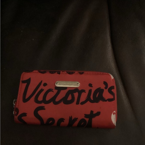 Victoria Secret Wallet - Picture 5 of 6
